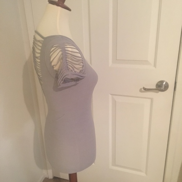 Trendy Slashed Grey Blouse - Picture 2 of 7